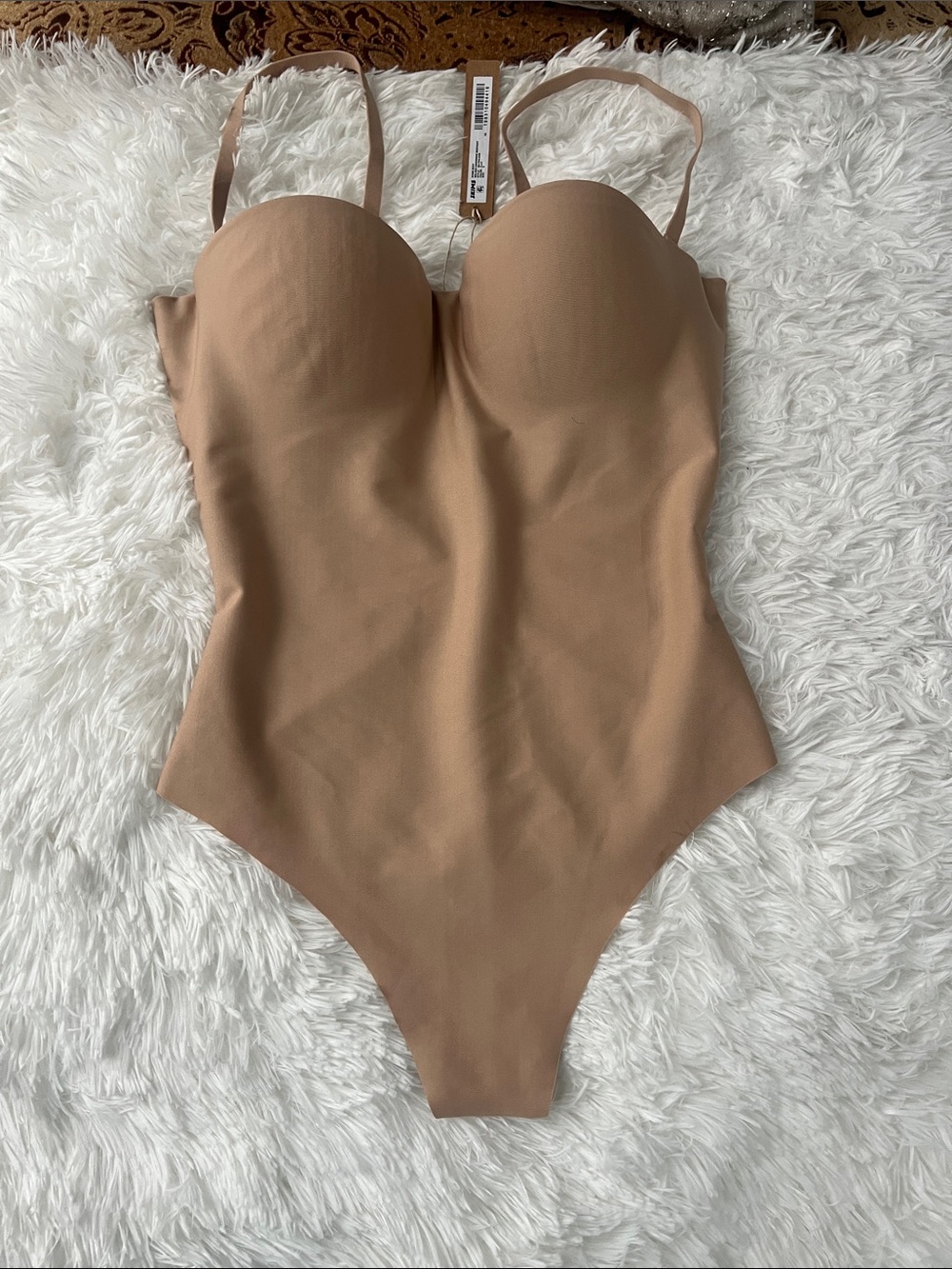 Skims body molded underwire bodysuit
